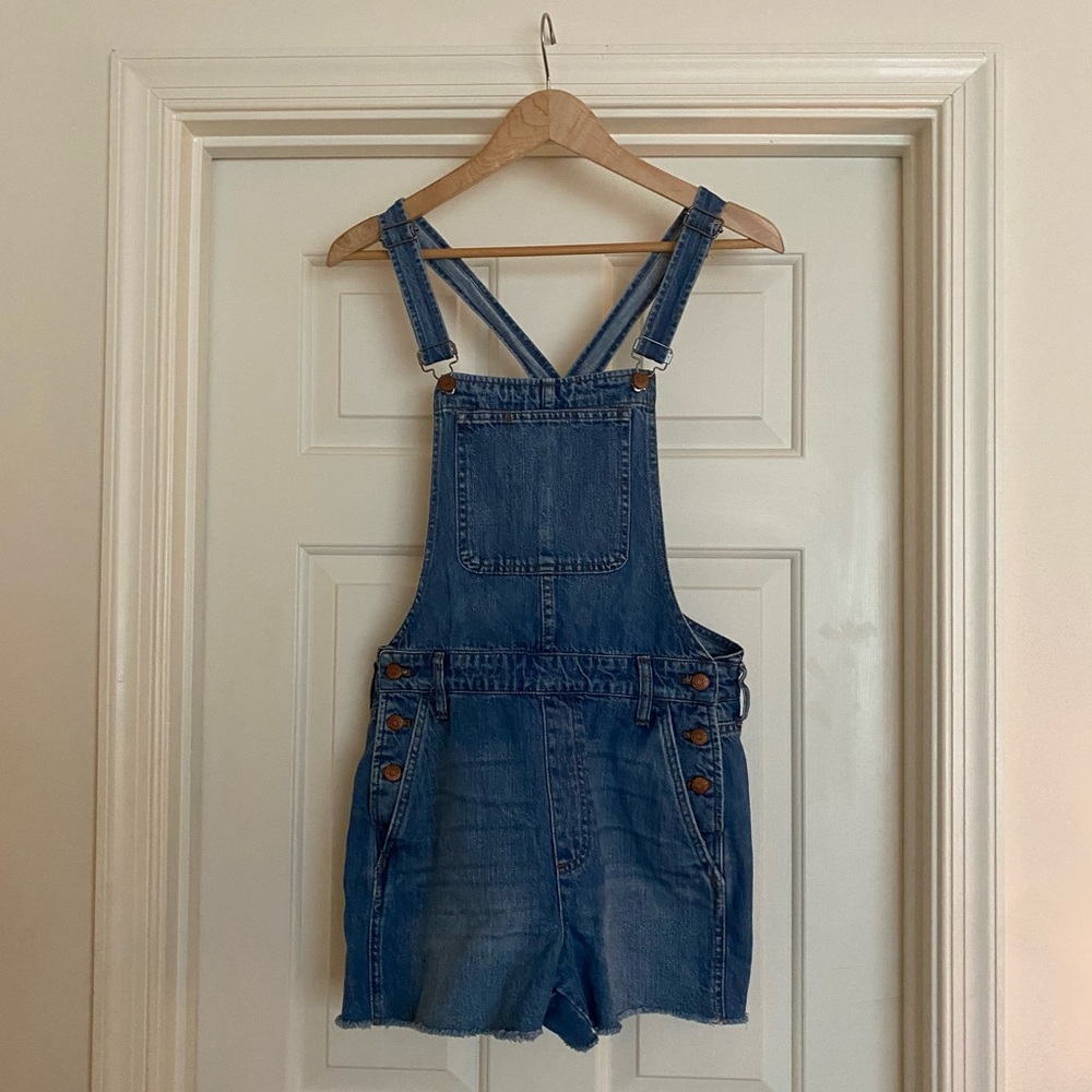 Madewell Women’s Denim Overall Shorts size M/Med